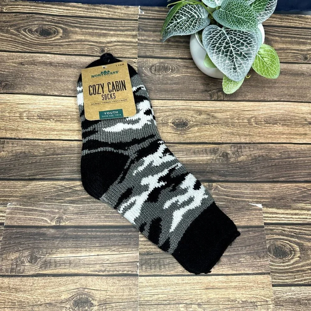 NWT Northeast Outfitters Youth Cozy Cabin Socks Brushed Thermal Size S (Black)